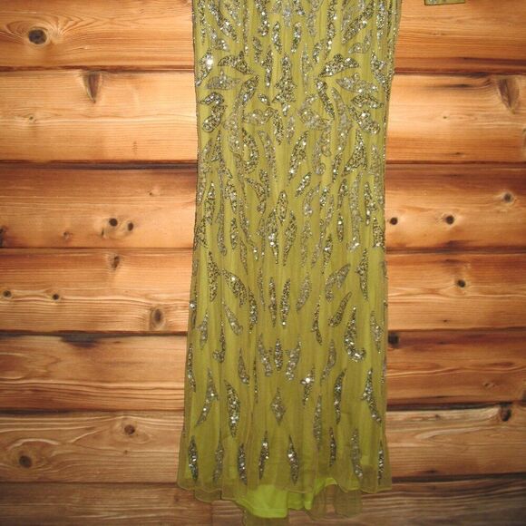 MAC DUGGAL 5124 Green Beaded Long Sleeve Evening Gown Size 6 - Picture 9 of 15